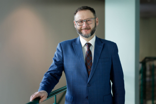 Wojciech Bogusz - p.o. Zastępcy Kanclerza ds. Inwestycji Warszawskiego Uniwersytetu Medycznego, zdjęcie portretowe
